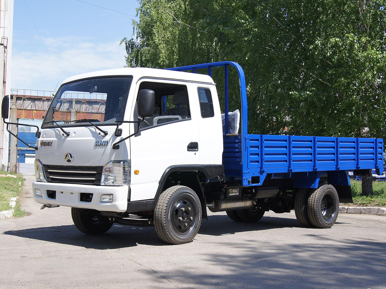 <span style="font-weight: bold;">Грузовые бортовые авто до 5 т</span>